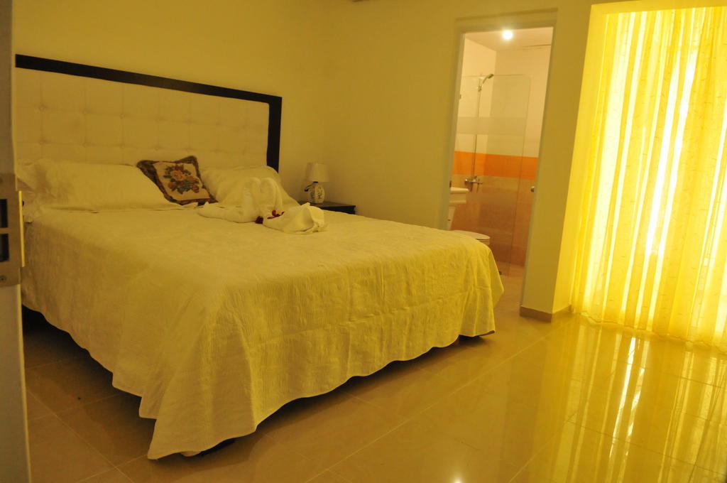 Hostal San Francisco De Asis Santo Domingo Bagian luar foto