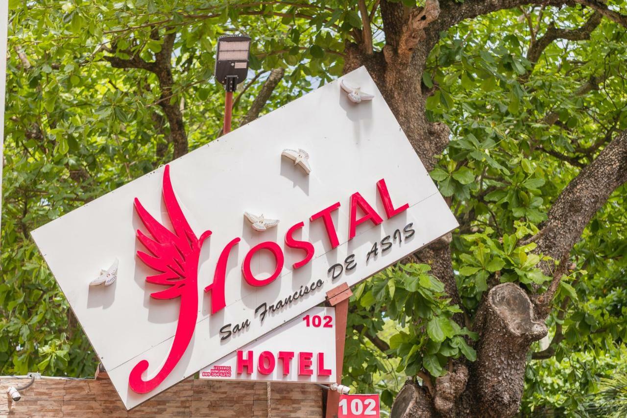 Hostal San Francisco De Asis Santo Domingo Bagian luar foto